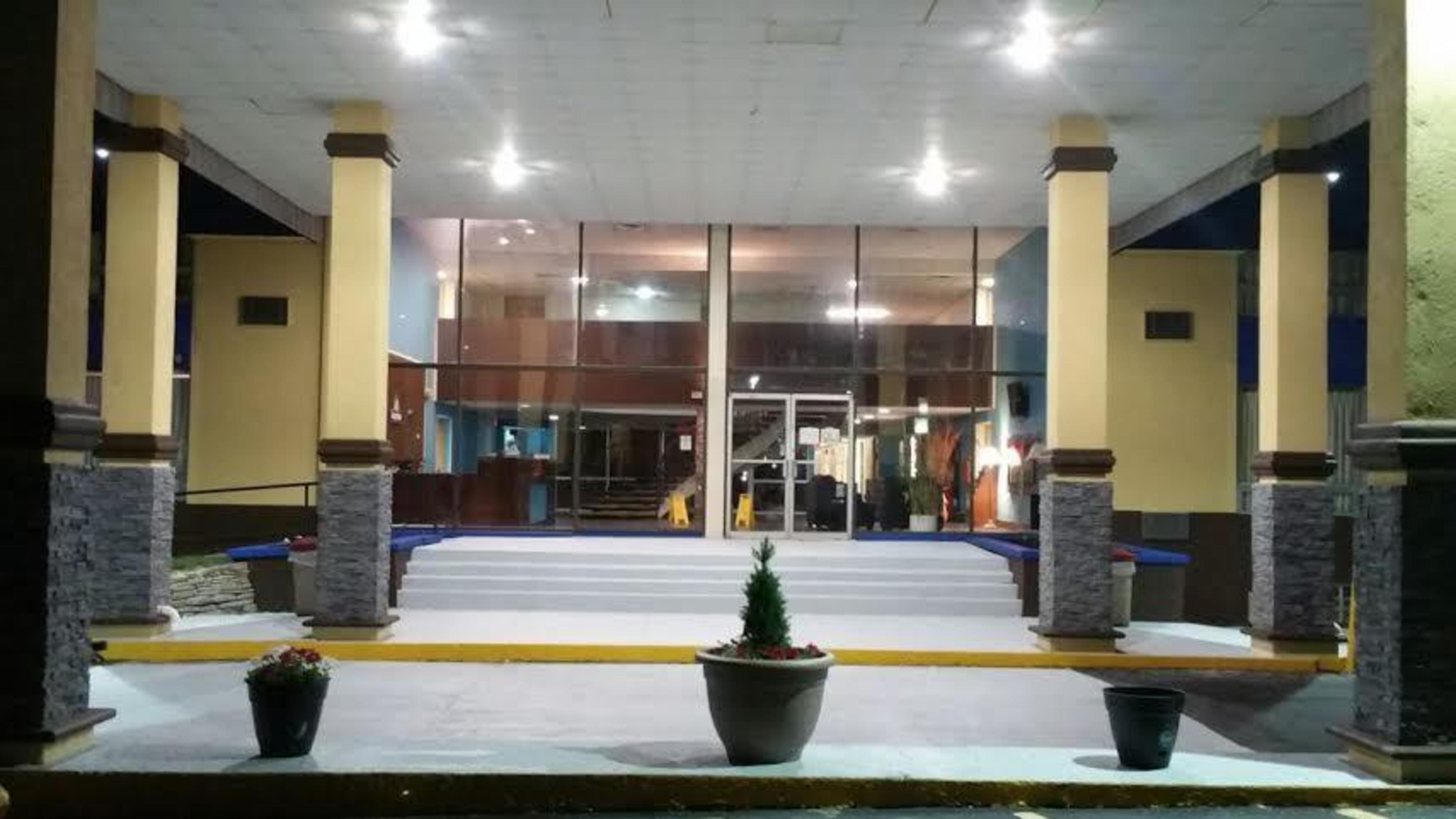 Days Inn By Wyndham Fort Wright Cincinnati Area Dış mekan fotoğraf