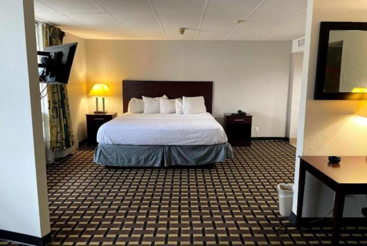 Days Inn By Wyndham Fort Wright Cincinnati Area Dış mekan fotoğraf