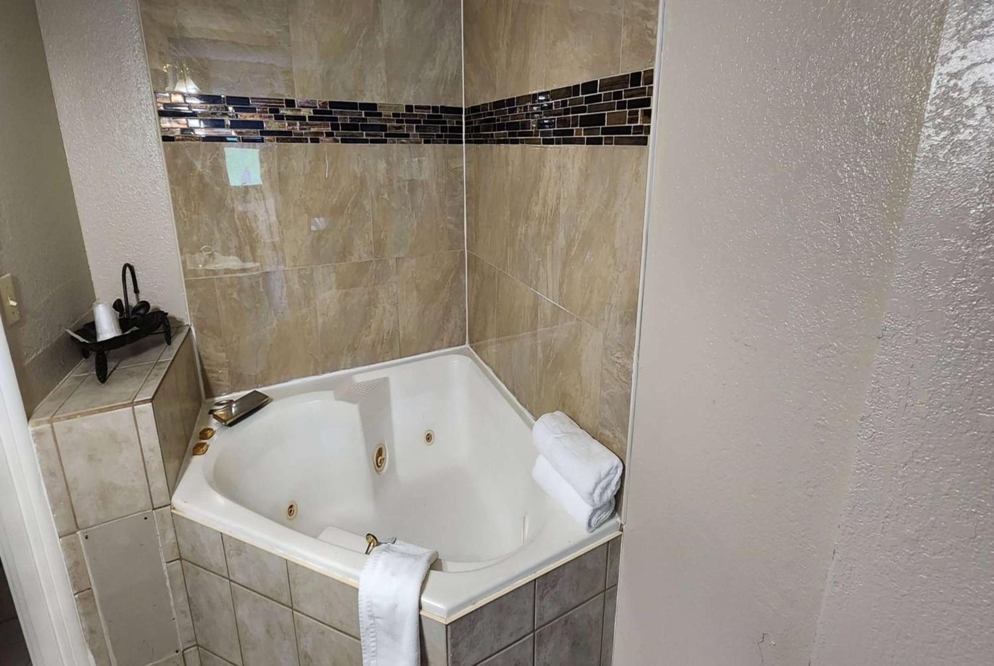 Days Inn By Wyndham Fort Wright Cincinnati Area Dış mekan fotoğraf
