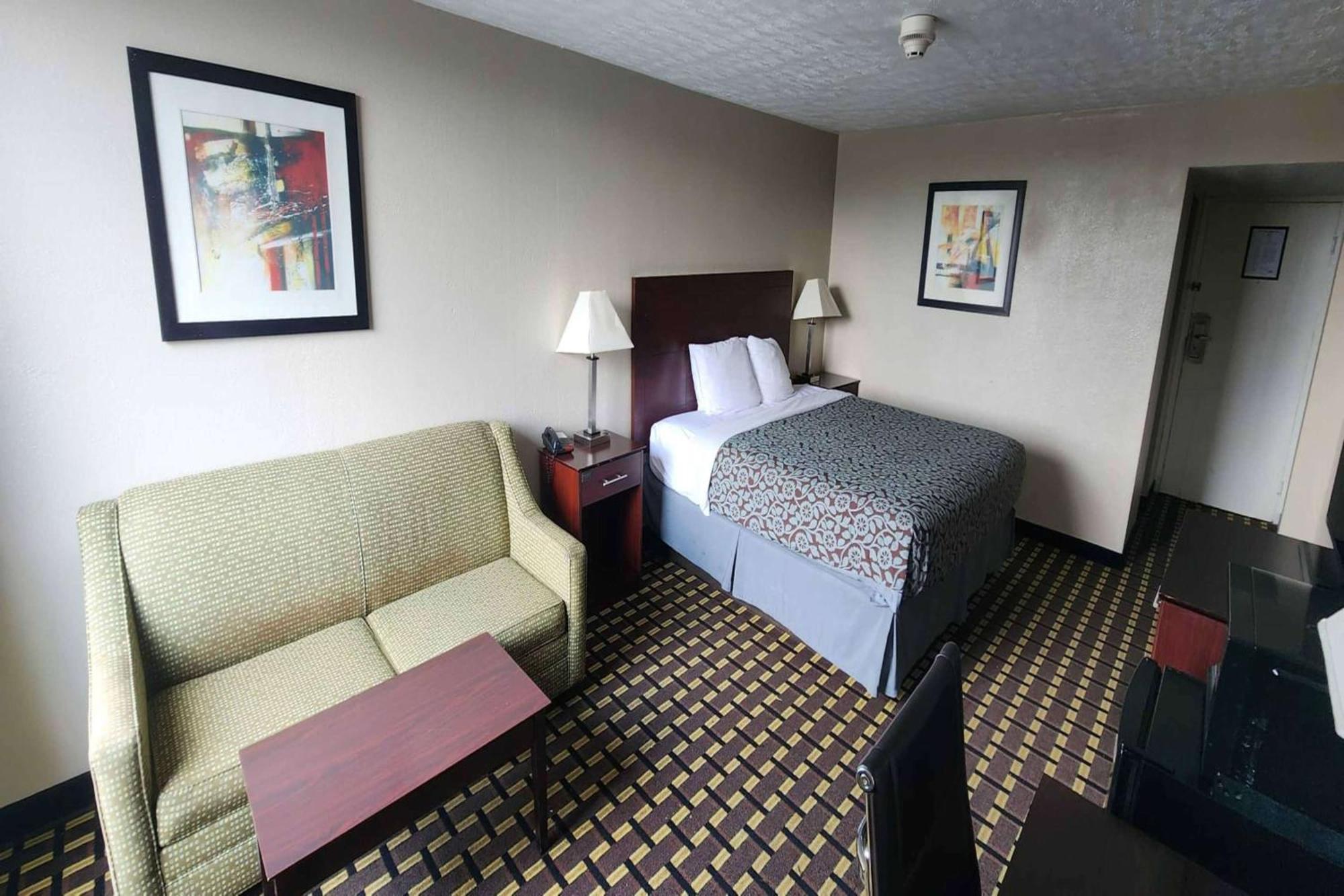 Days Inn By Wyndham Fort Wright Cincinnati Area Dış mekan fotoğraf