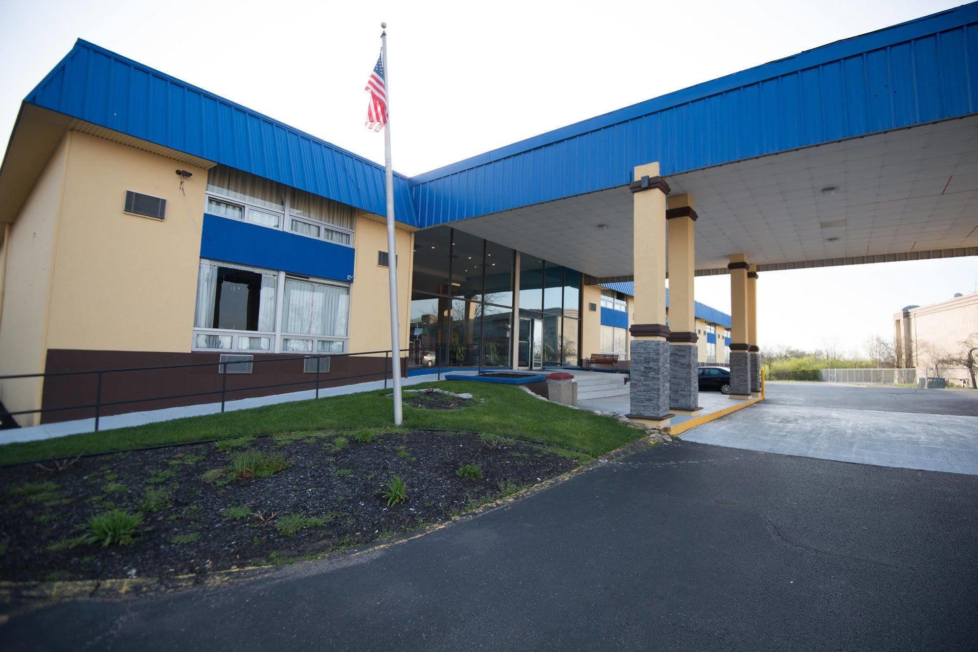 Days Inn By Wyndham Fort Wright Cincinnati Area Dış mekan fotoğraf